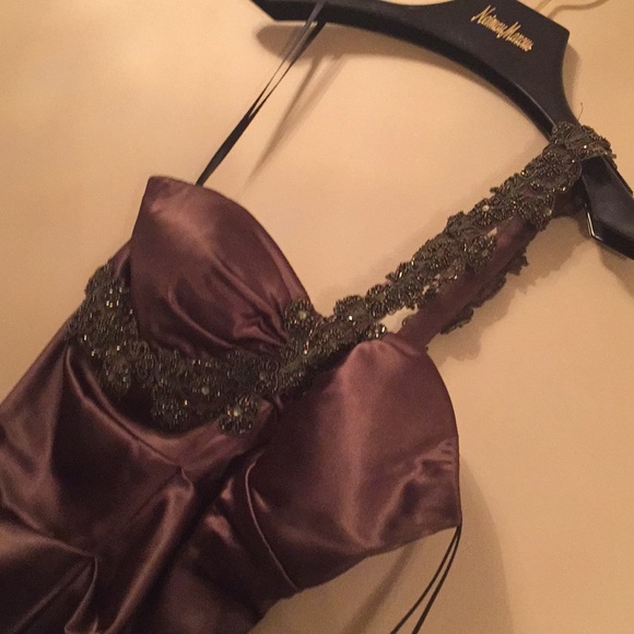 Xscape Beautiful Brown Evening Gown Size 12 - Picture 5 of 8